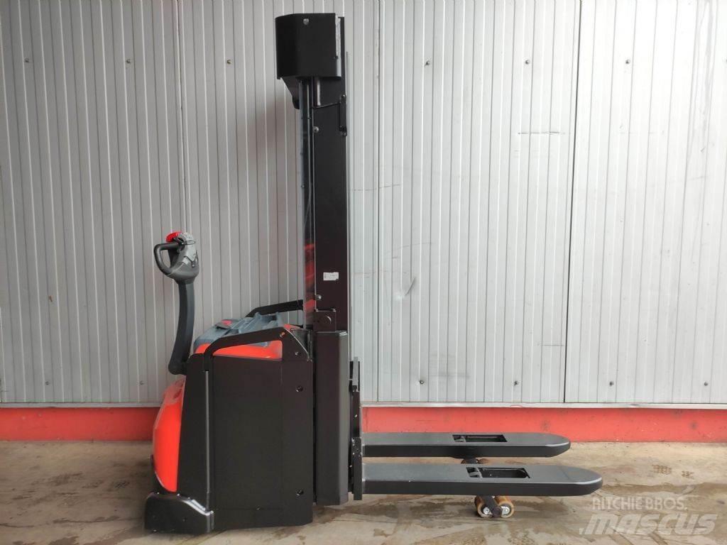 BT SWE160L Колички високоповдигачи с теглич