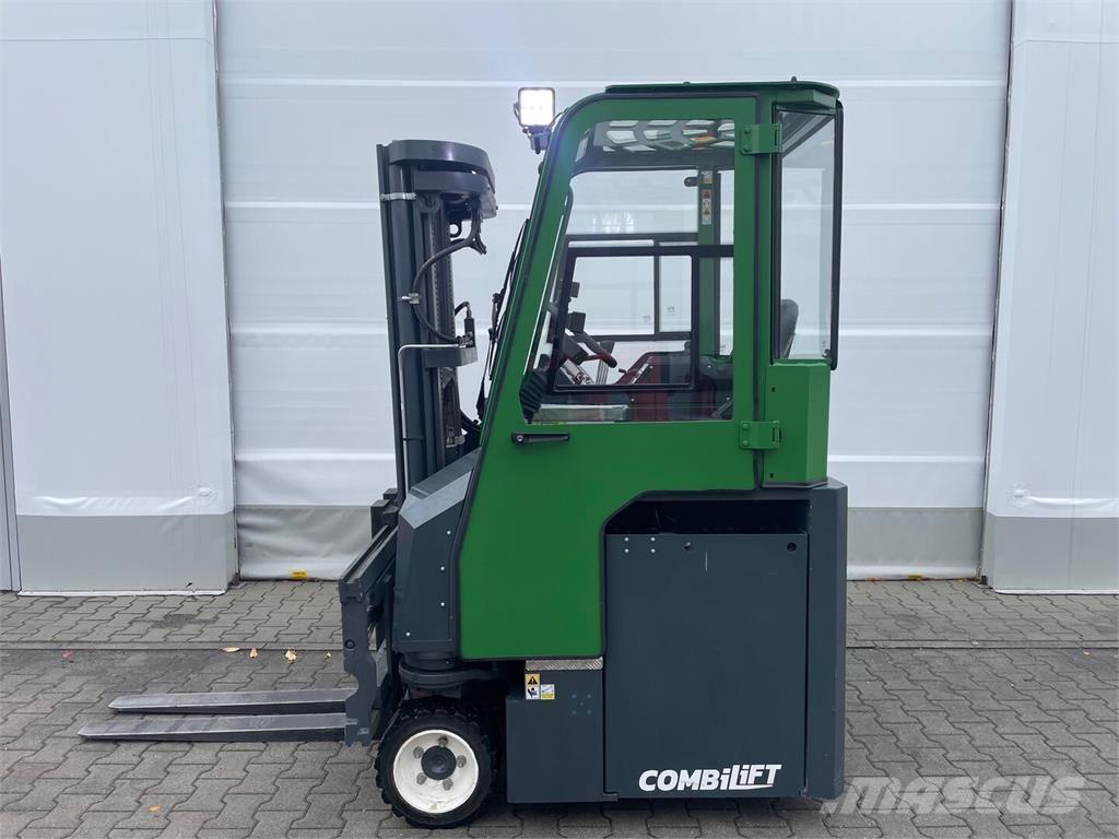 Combilift CBE 2500 Страничен товарач