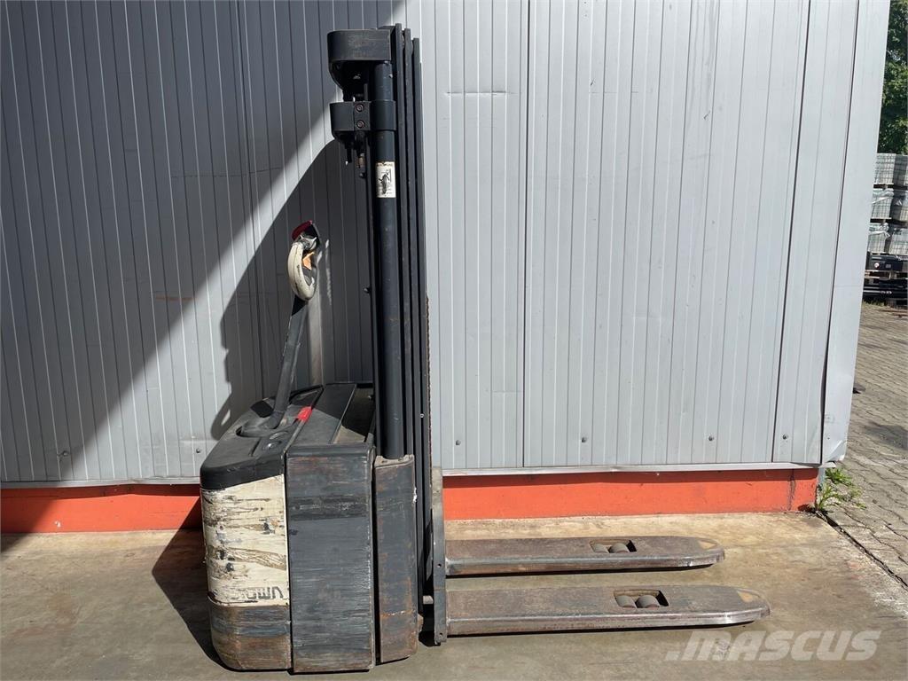 Crown WE2300 1.6 TT Колички високоповдигачи с теглич