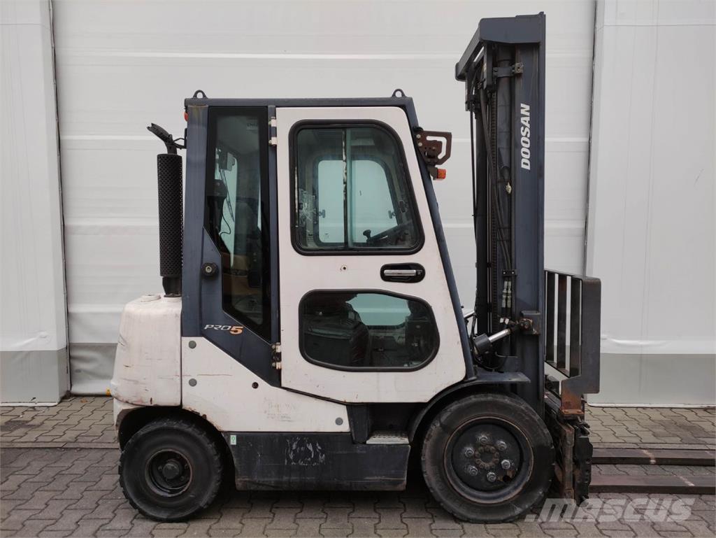Doosan D25S-5 Дизелови камиони