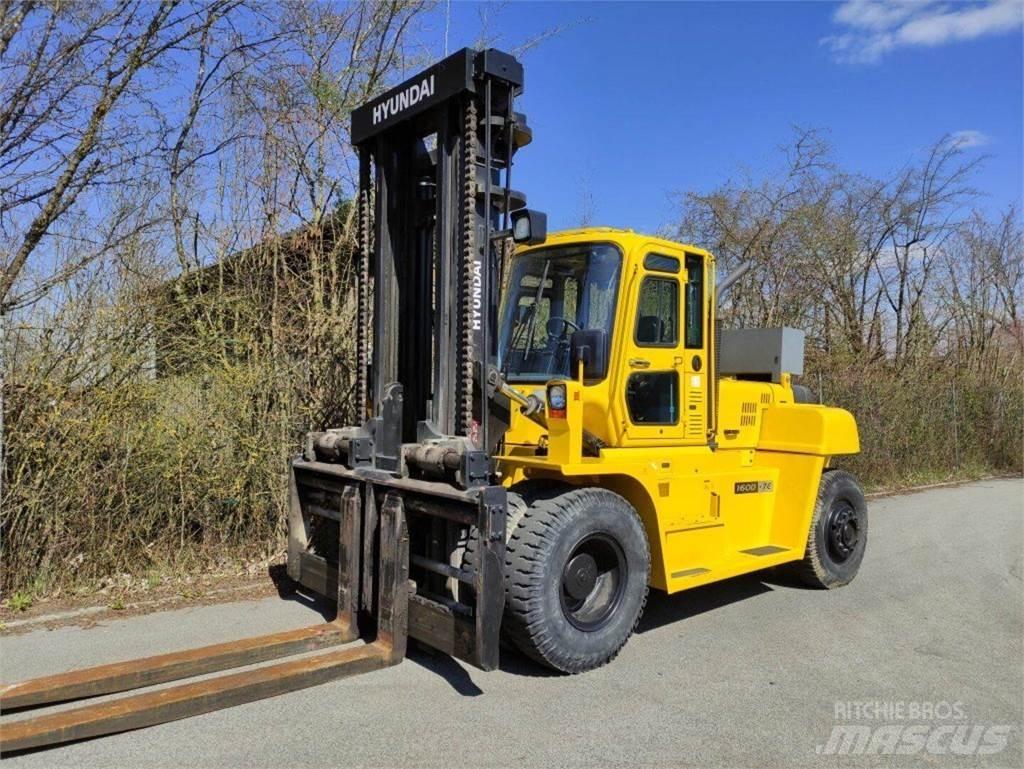 Hyundai 160D-7E Дизелови камиони