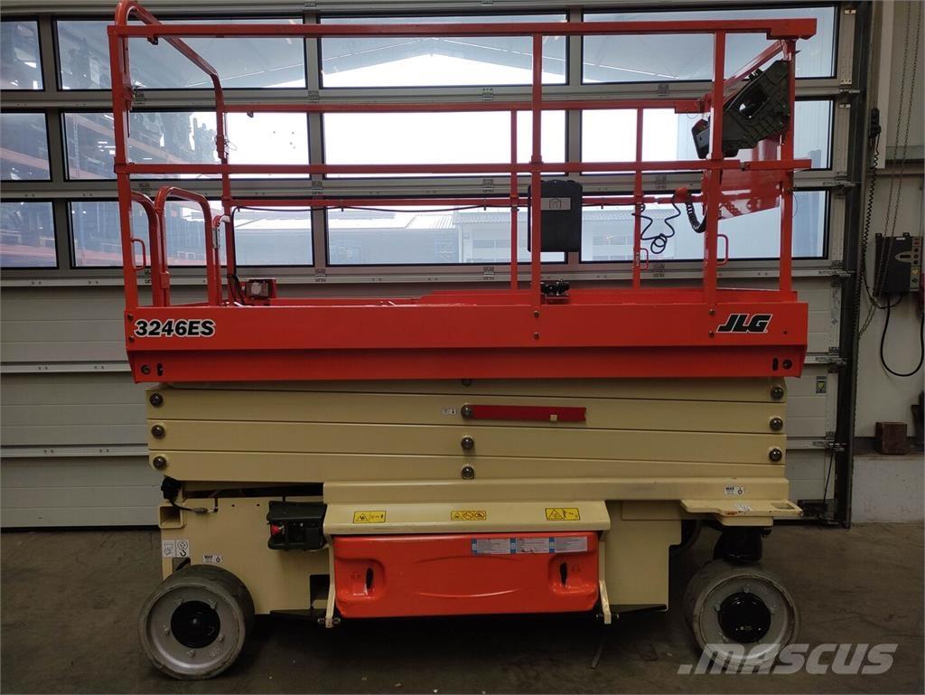 JLG 3246ES Ножични работни платформи