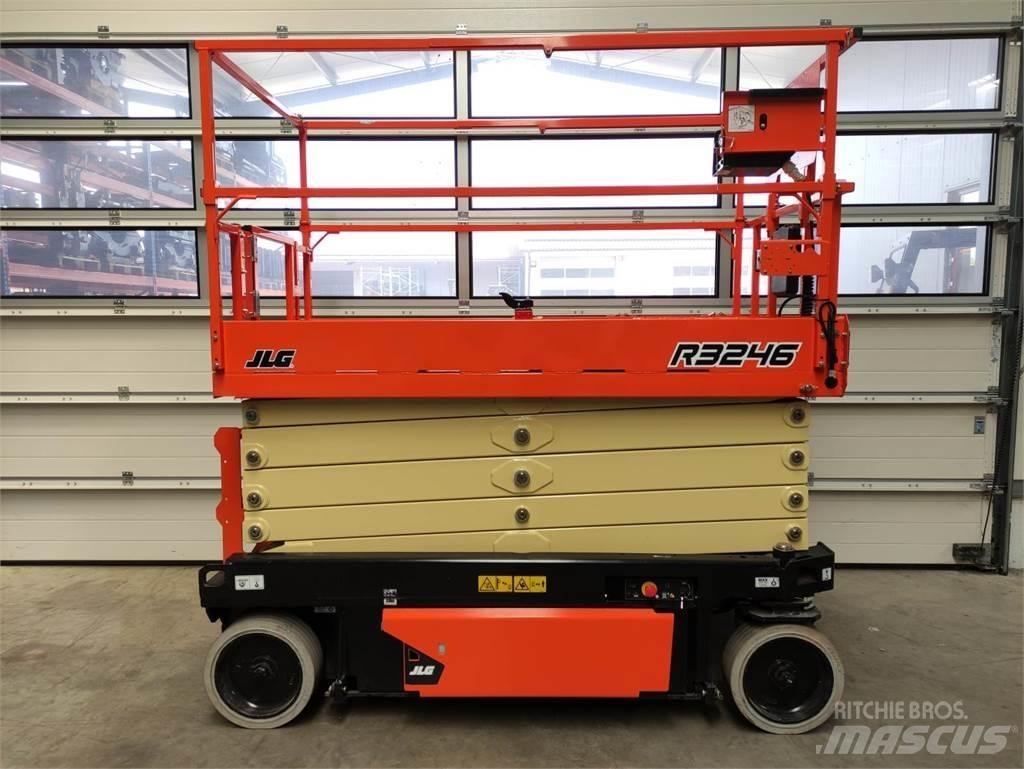 JLG R3246 Ножични работни платформи