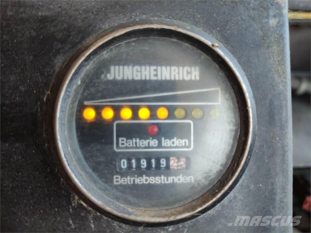 Jungheinrich EJC A 12.5 Колички високоповдигачи с теглич