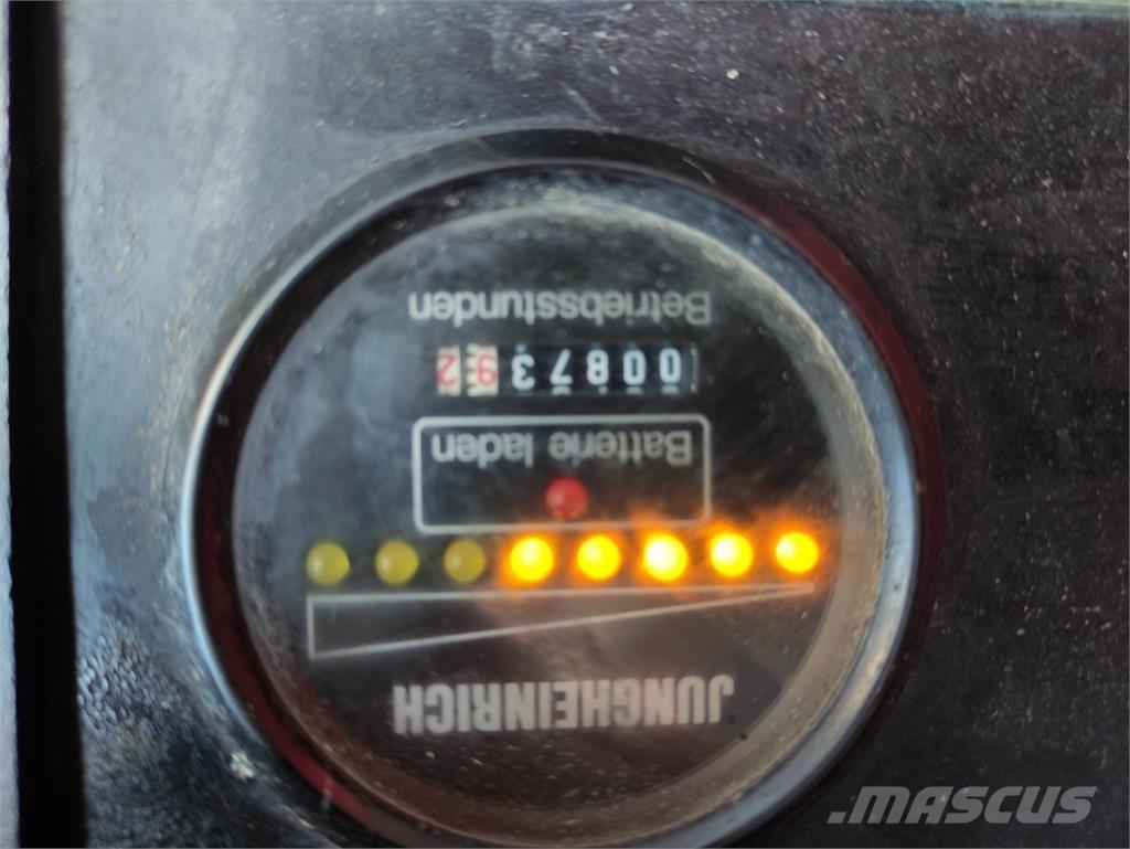Jungheinrich EJC A12.5 G Колички високоповдигачи с теглич