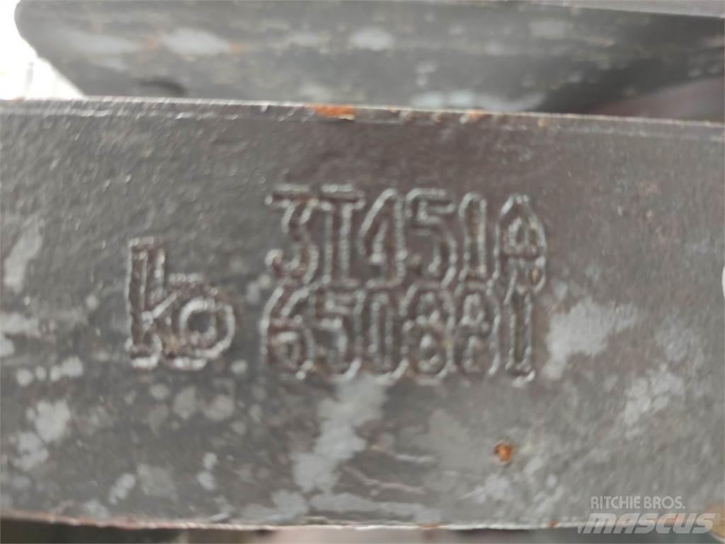 Kaup 3T451A Стяги за бали