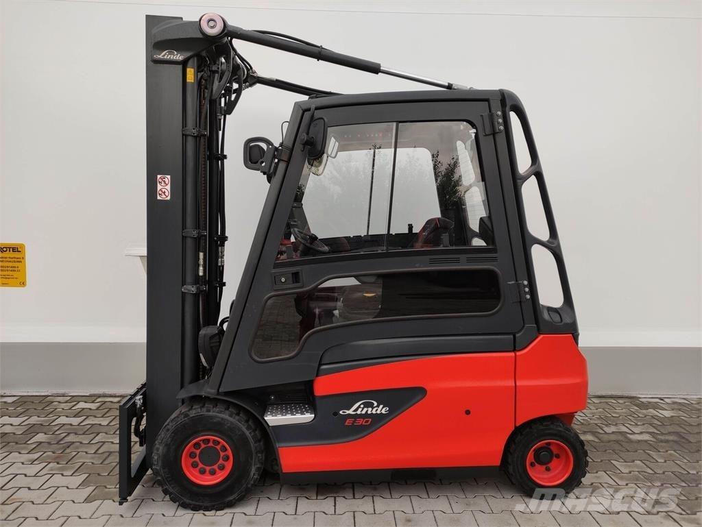Linde E30L/387 (LACK NEU) Електрически вилични кари-повдигачи