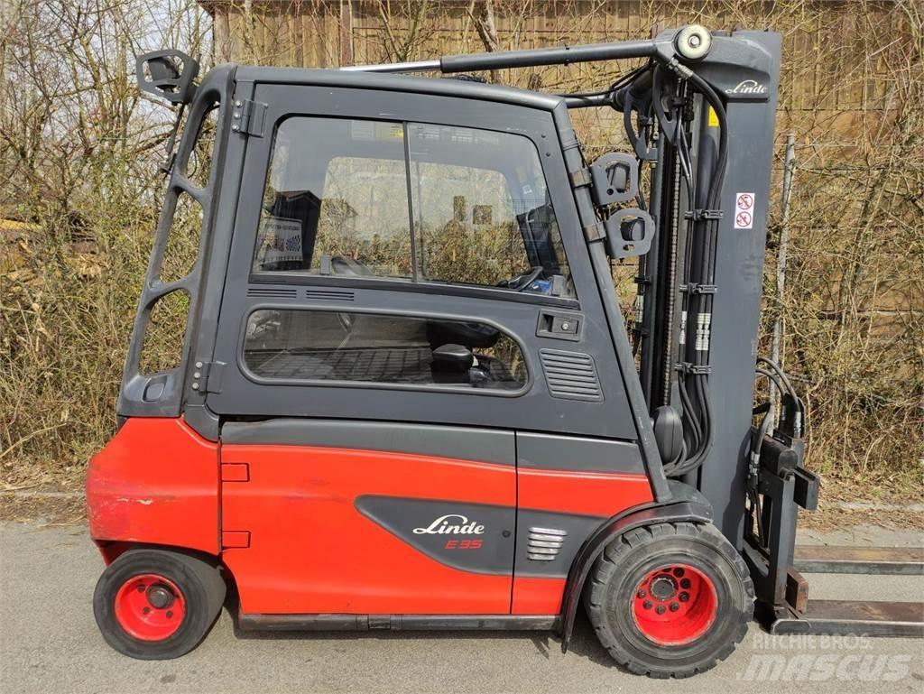 Linde E35L-01-387 Електрически вилични кари-повдигачи