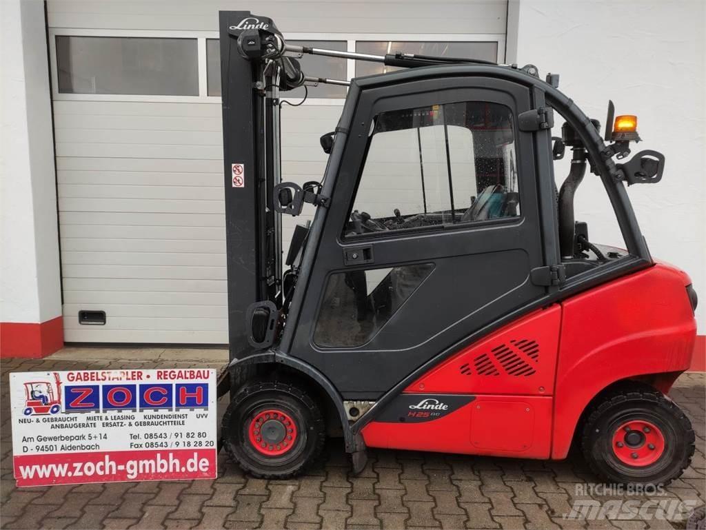 Linde H25D-02-392 EVO Дизелови камиони