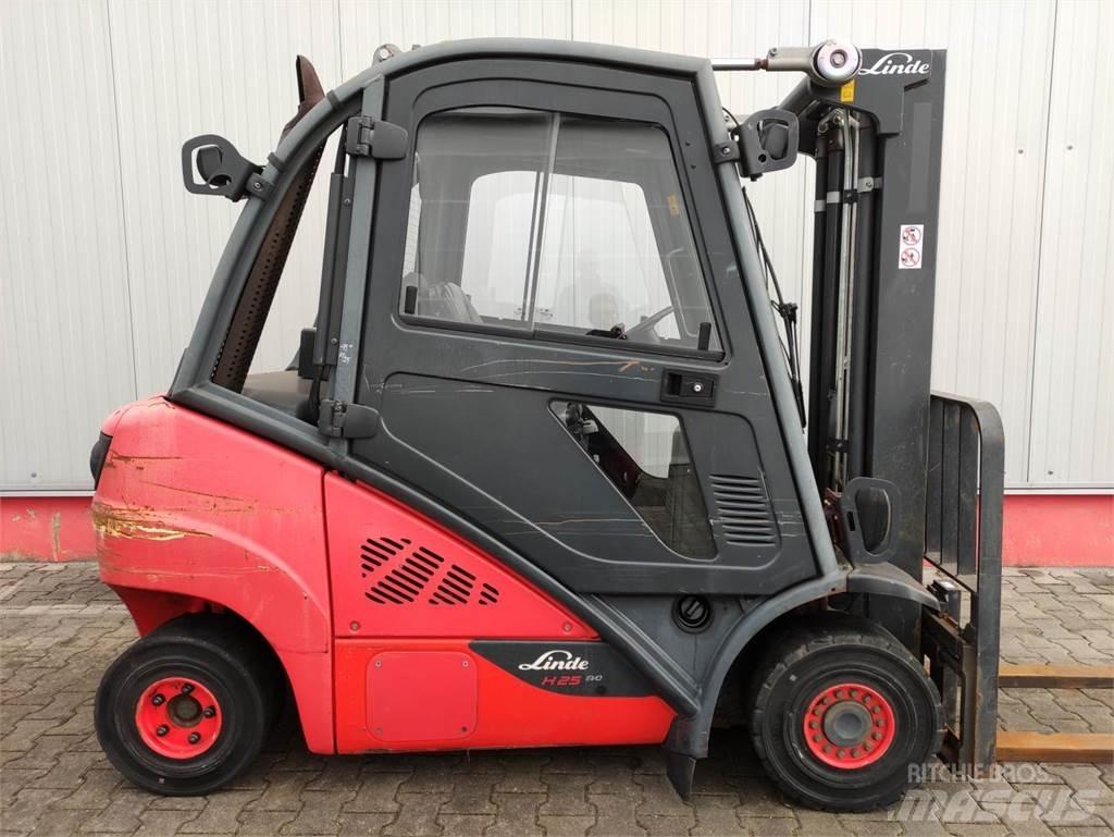 Linde H25D-02-392/EVO Дизелови камиони