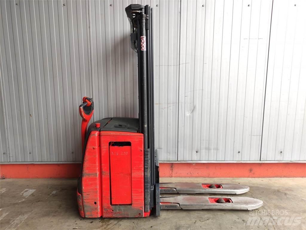 Linde L14-1173 Колички високоповдигачи с теглич