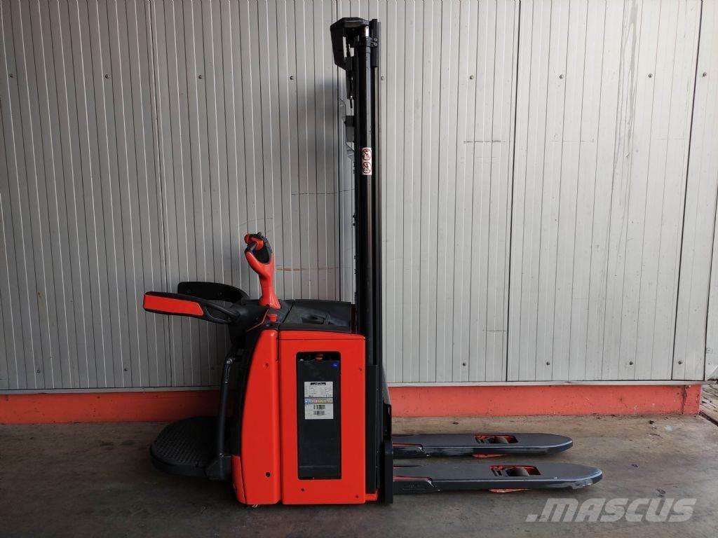 Linde L14-APi-1173 Колички високоповдигачи с теглич