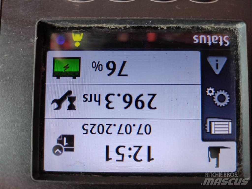 Linde L14i-1173 Колички високоповдигачи с теглич