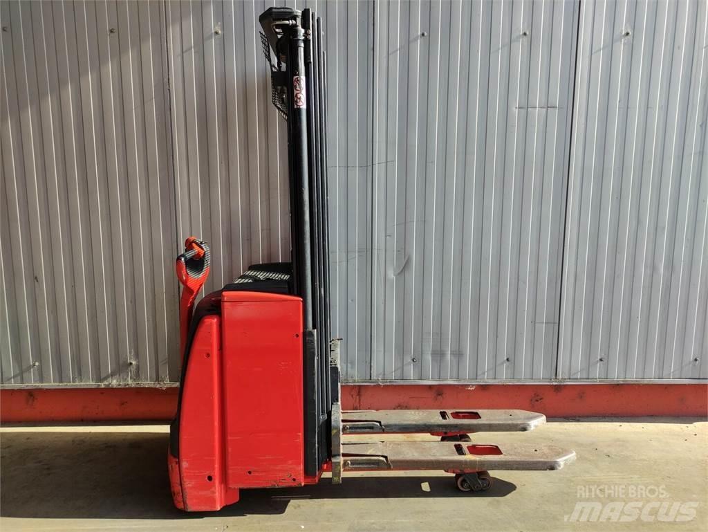 Linde L14i-1173 Колички високоповдигачи с теглич