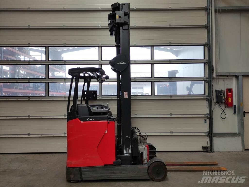 Linde R20-1120 Ретрак/ Високоповдигач с изместване на вилката напред
