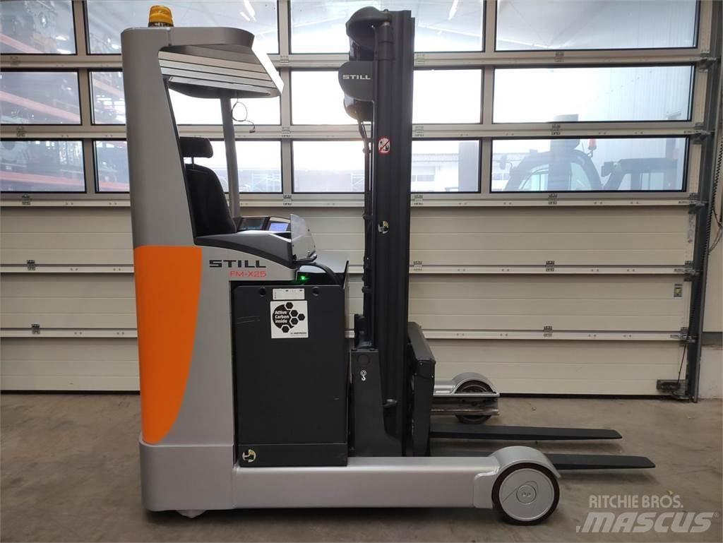 Still FM-X-25 (LACK NEU) Ретрак/ Високоповдигач с изместване на вилката напред