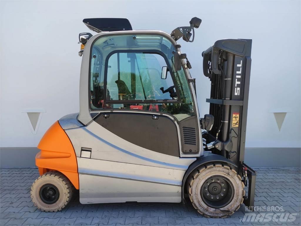 Still RX60-50/600 Електрически вилични кари-повдигачи