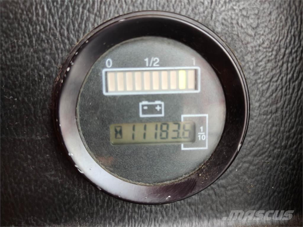Toyota SLL 16 Колички високоповдигачи с теглич